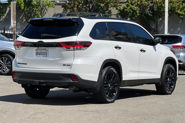 used 2019 Toyota Highlander car, priced at $25,893