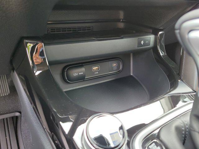 new 2025 Kia Seltos car, priced at $30,775