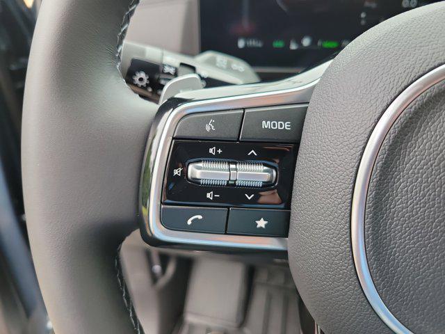 new 2026 Kia Carnival Hybrid car, priced at $51,285