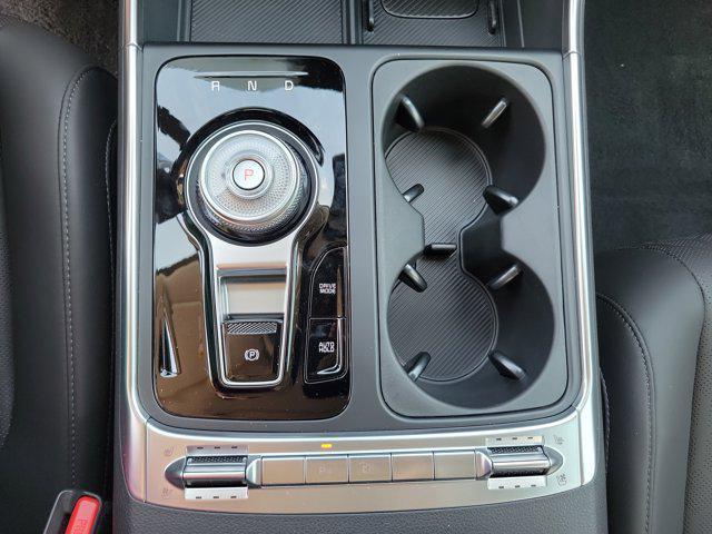 new 2026 Kia Carnival Hybrid car