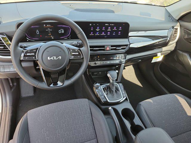 new 2025 Kia Seltos car, priced at $28,670
