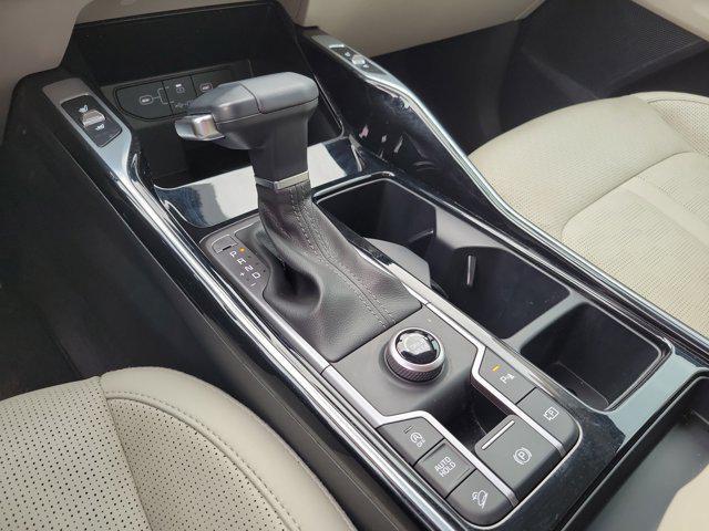 used 2025 Kia Sorento car, priced at $33,485