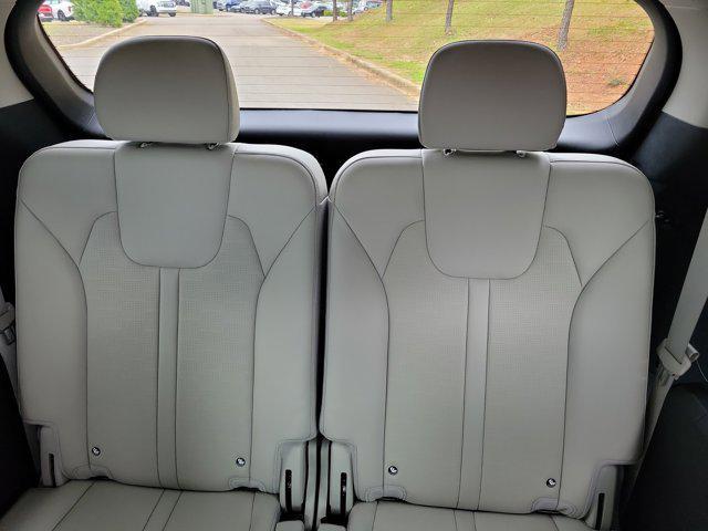 used 2025 Kia Sorento car, priced at $33,485