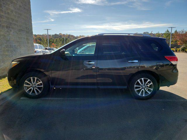 used 2016 Nissan Pathfinder car, priced at $10,261