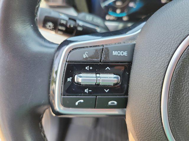 used 2023 Kia Sorento car, priced at $32,025