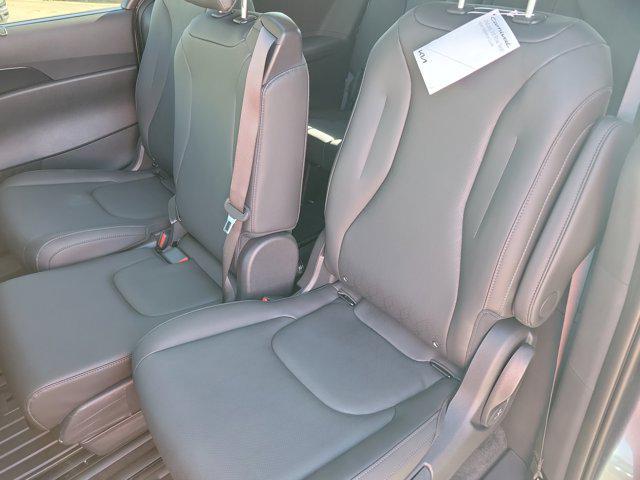 new 2026 Kia Carnival Hybrid car, priced at $51,285