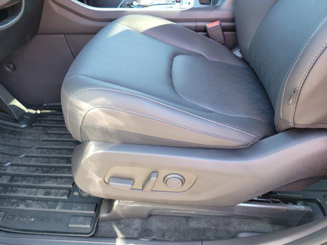 new 2026 Kia Carnival Hybrid car, priced at $51,285