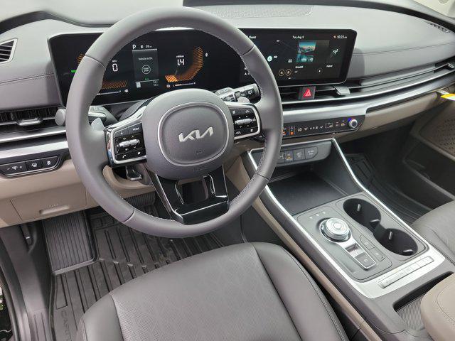 new 2026 Kia Carnival Hybrid car, priced at $43,185