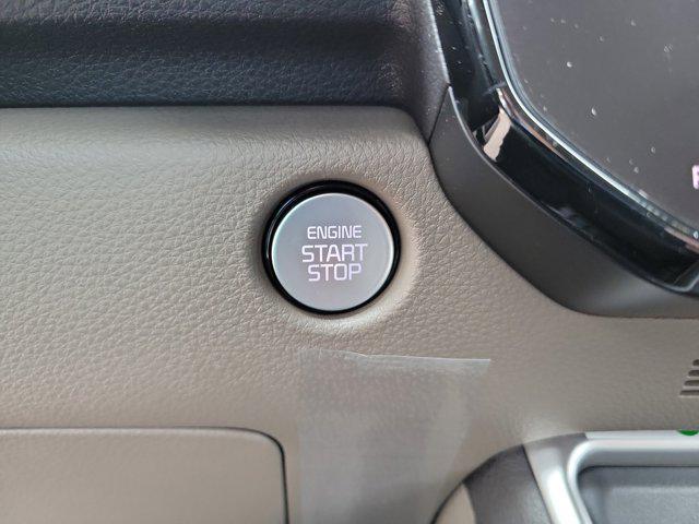 new 2026 Kia Carnival Hybrid car, priced at $43,185