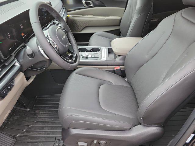 new 2026 Kia Carnival Hybrid car, priced at $43,185