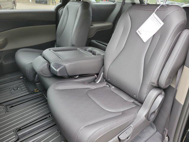 new 2026 Kia Carnival Hybrid car, priced at $43,185