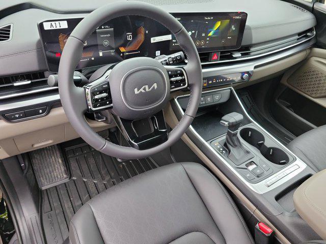 new 2025 Kia Carnival car, priced at $41,480