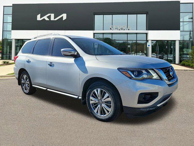 used 2020 Nissan Pathfinder car, priced at $19,692