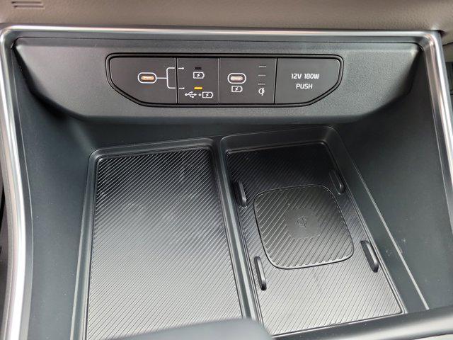 new 2026 Kia Carnival car, priced at $43,385