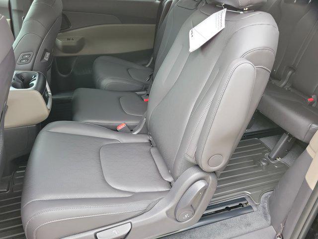 new 2026 Kia Carnival car, priced at $43,385