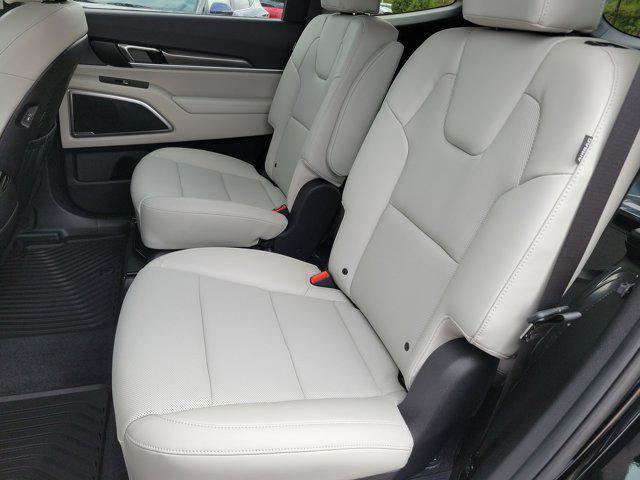 new 2025 Kia Telluride car, priced at $41,990