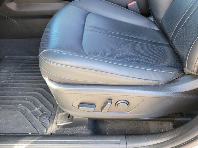 used 2023 Kia Sorento car, priced at $29,251