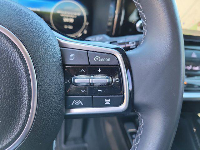 used 2023 Kia Sorento car, priced at $29,251