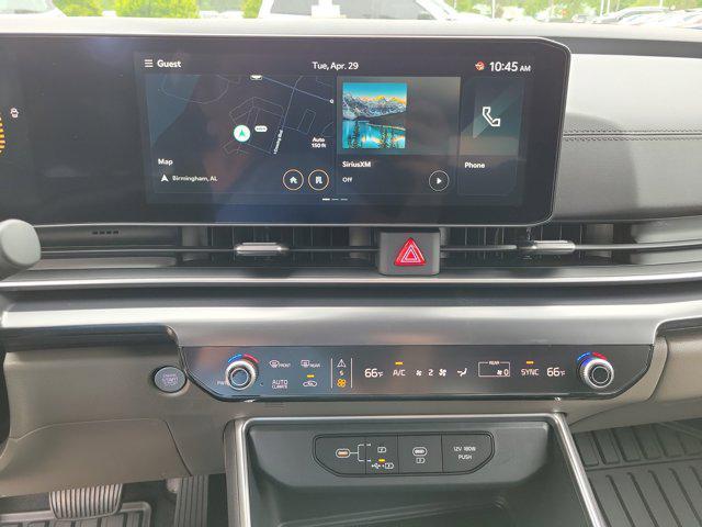 new 2025 Kia Carnival car, priced at $40,500