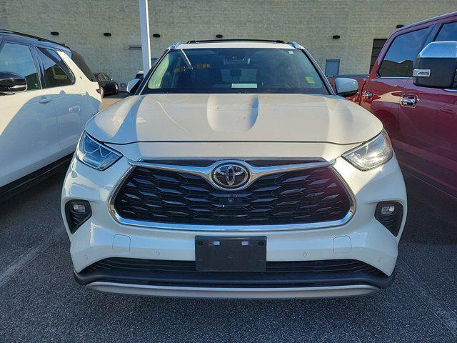 used 2021 Toyota Highlander car, priced at $37,738