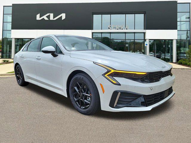 new 2025 Kia K5 car, priced at $28,825