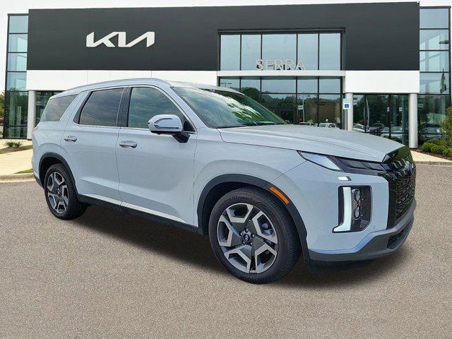 used 2024 Hyundai Palisade car, priced at $40,450