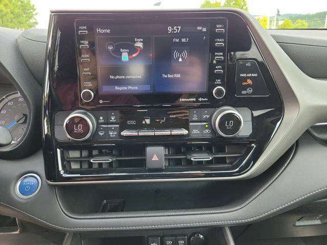 used 2021 Toyota Highlander Hybrid car, priced at $26,428