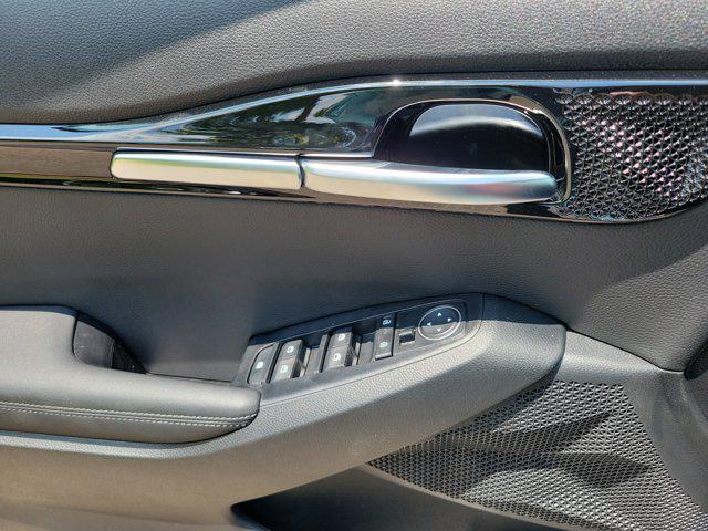 new 2025 Kia Seltos car, priced at $30,260