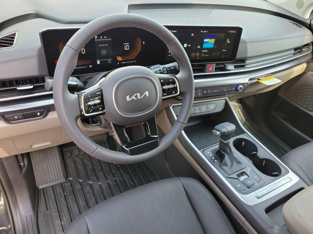 new 2025 Kia Carnival car, priced at $40,500