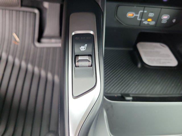 new 2026 Kia Sorento car, priced at $38,070