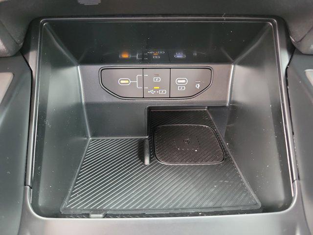 new 2026 Kia Sorento car, priced at $38,070