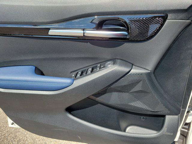new 2025 Kia Seltos car, priced at $27,170