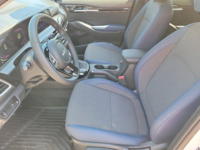 new 2025 Kia Seltos car, priced at $27,170