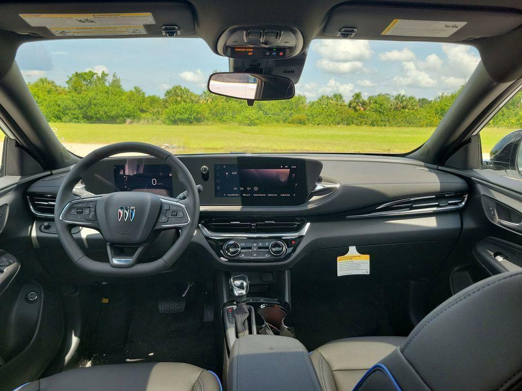 new 2025 Buick Envista car, priced at $27,664