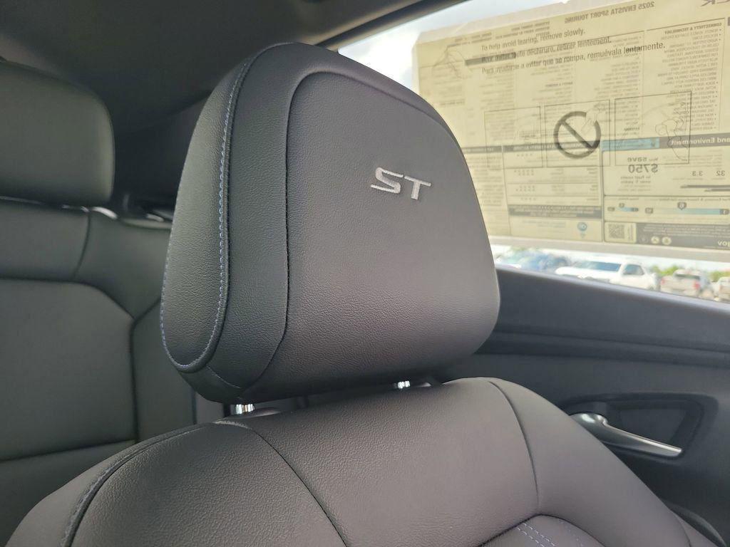 new 2025 Buick Envista car, priced at $27,664