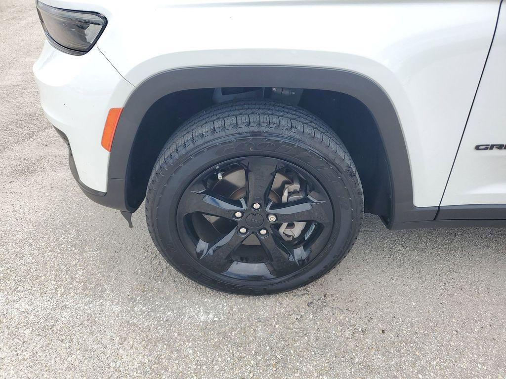 used 2023 Jeep Grand Cherokee L car, priced at $24,497
