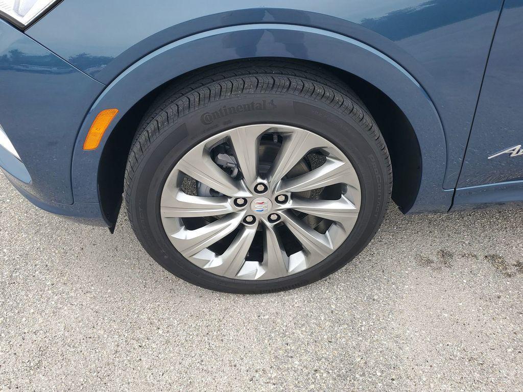 new 2025 Buick Envista car, priced at $27,795