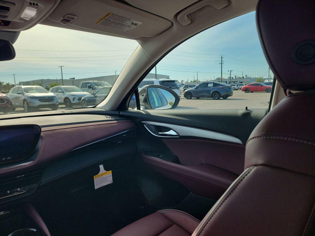 new 2025 Buick Envision car, priced at $39,015