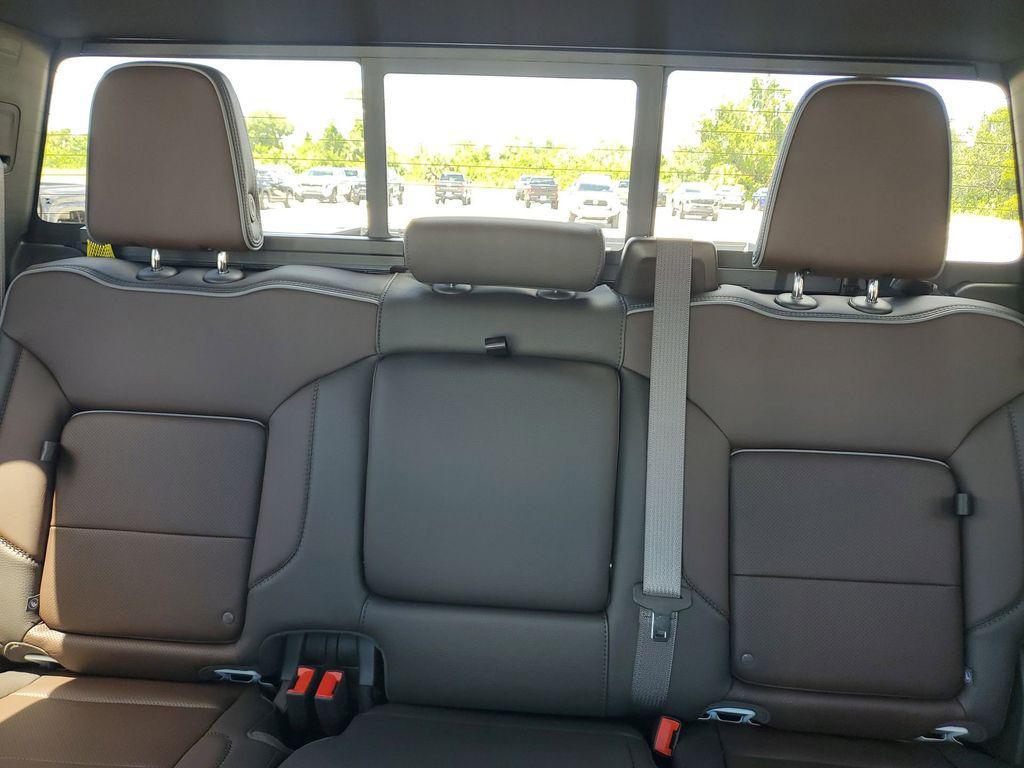 new 2025 GMC Sierra 2500 car, priced at $79,238