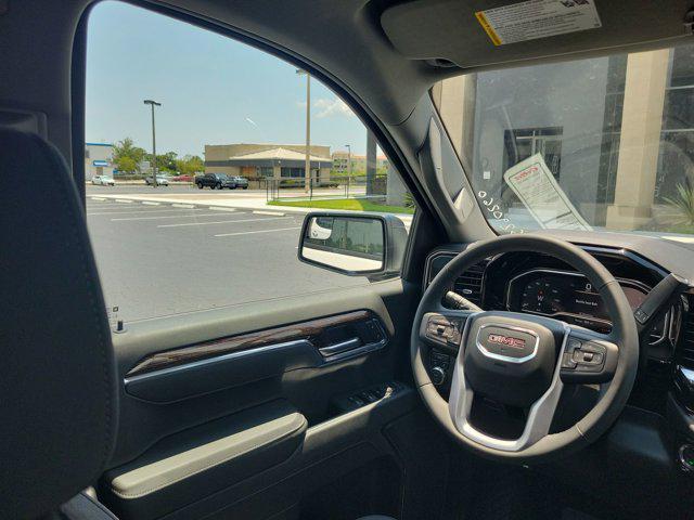 new 2025 GMC Sierra 1500 car, priced at $51,352