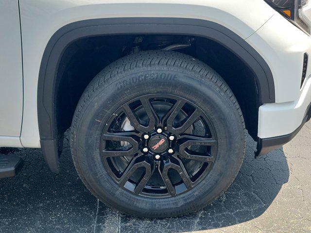 new 2025 GMC Sierra 1500 car, priced at $51,352