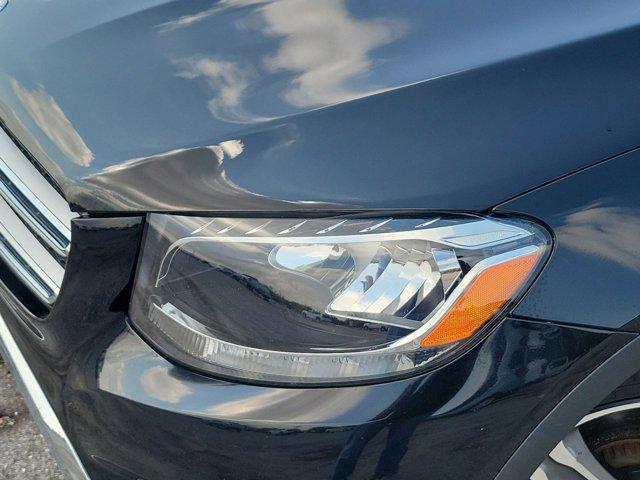 used 2019 Mercedes-Benz GLC 300 car, priced at $18,541
