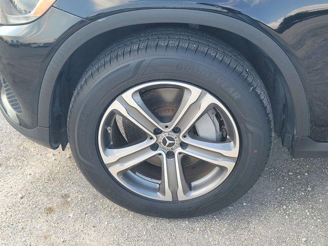used 2019 Mercedes-Benz GLC 300 car, priced at $18,541