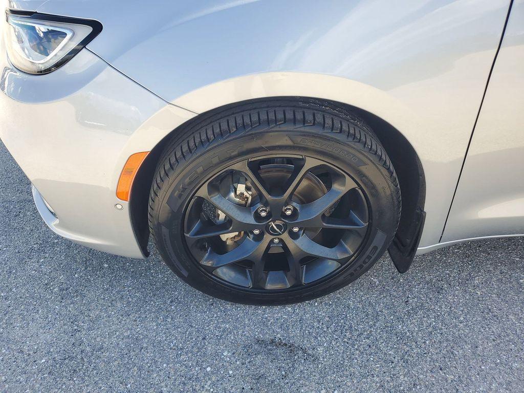 used 2023 Chrysler Pacifica car, priced at $29,777