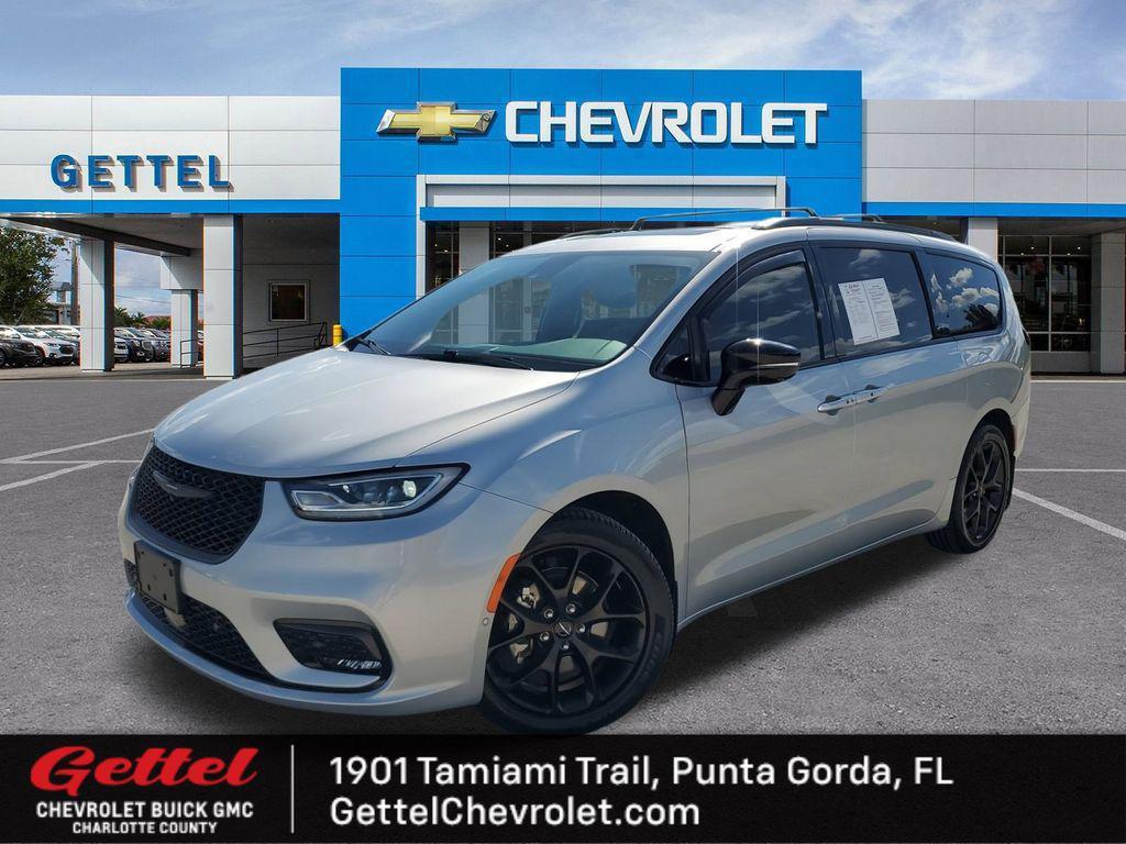 used 2023 Chrysler Pacifica car, priced at $29,787