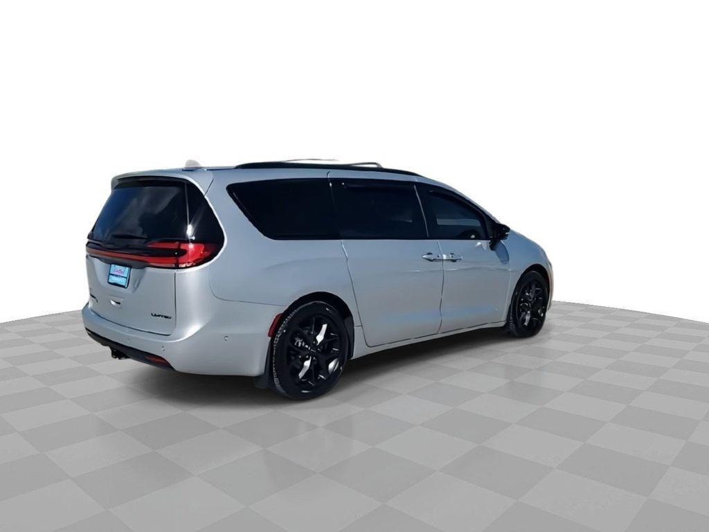 used 2023 Chrysler Pacifica car, priced at $29,777