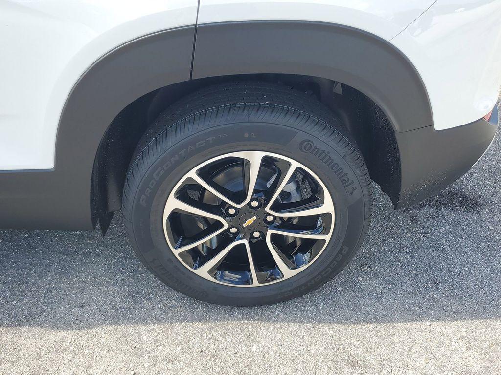 new 2026 Chevrolet TrailBlazer car, priced at $27,998