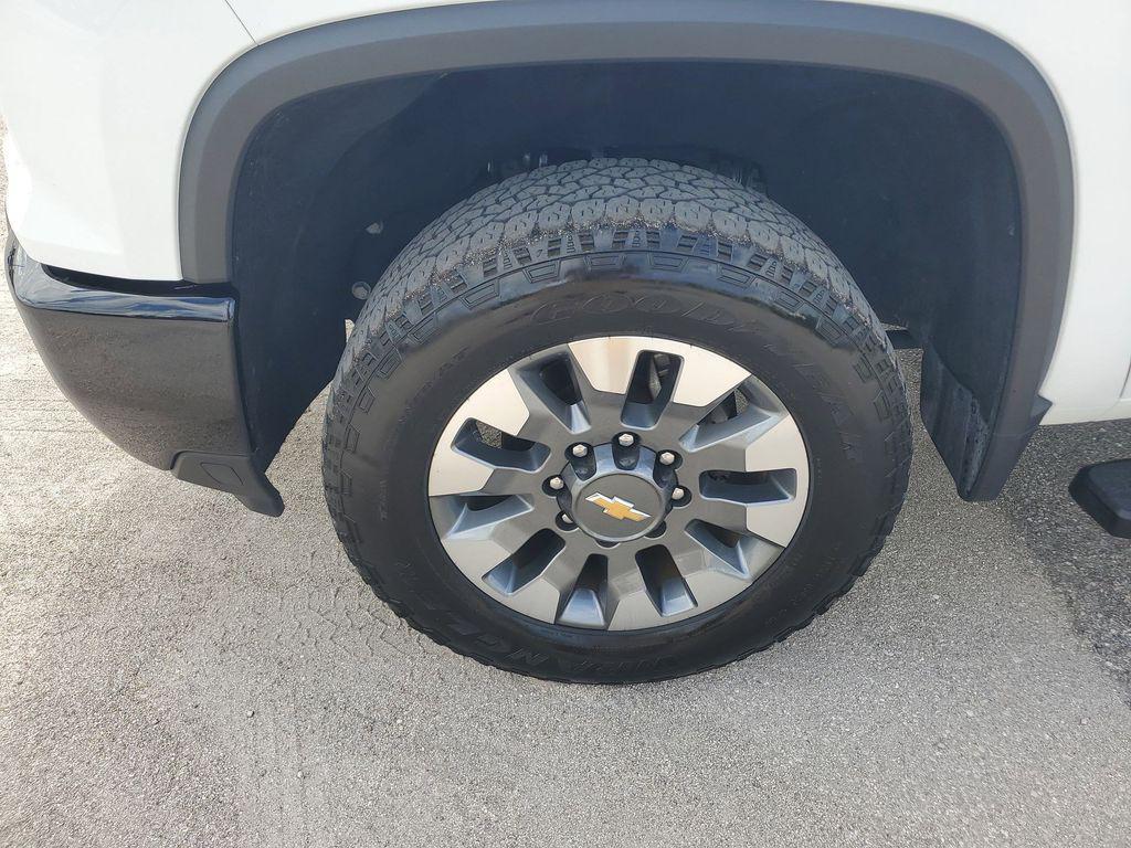 used 2024 Chevrolet Silverado 2500 car, priced at $51,987