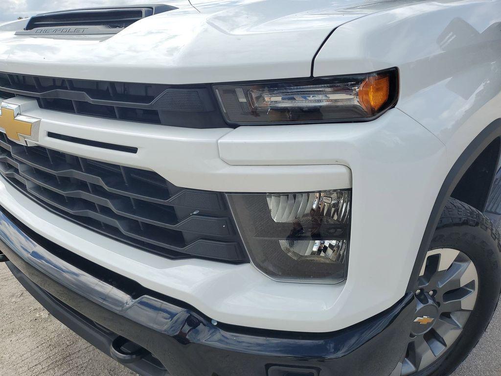 used 2024 Chevrolet Silverado 2500 car, priced at $51,987