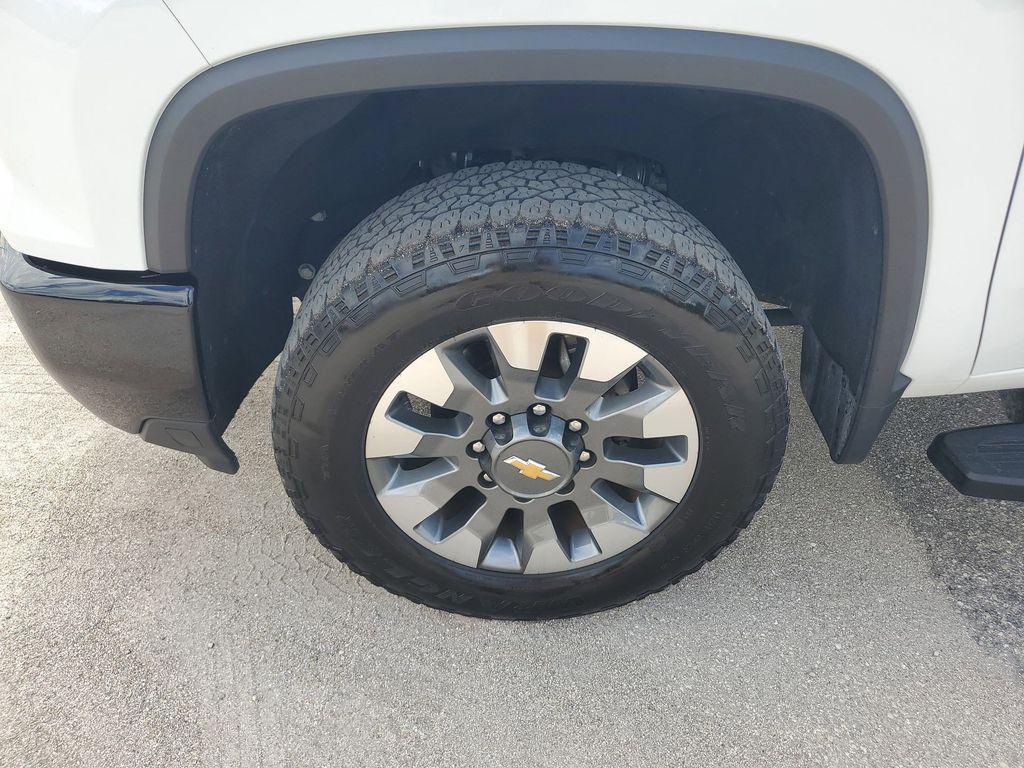 used 2024 Chevrolet Silverado 2500 car, priced at $51,987